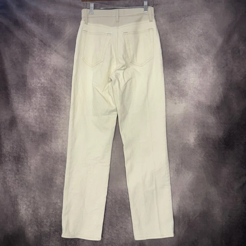 Abercrombie & Fitch excellent very